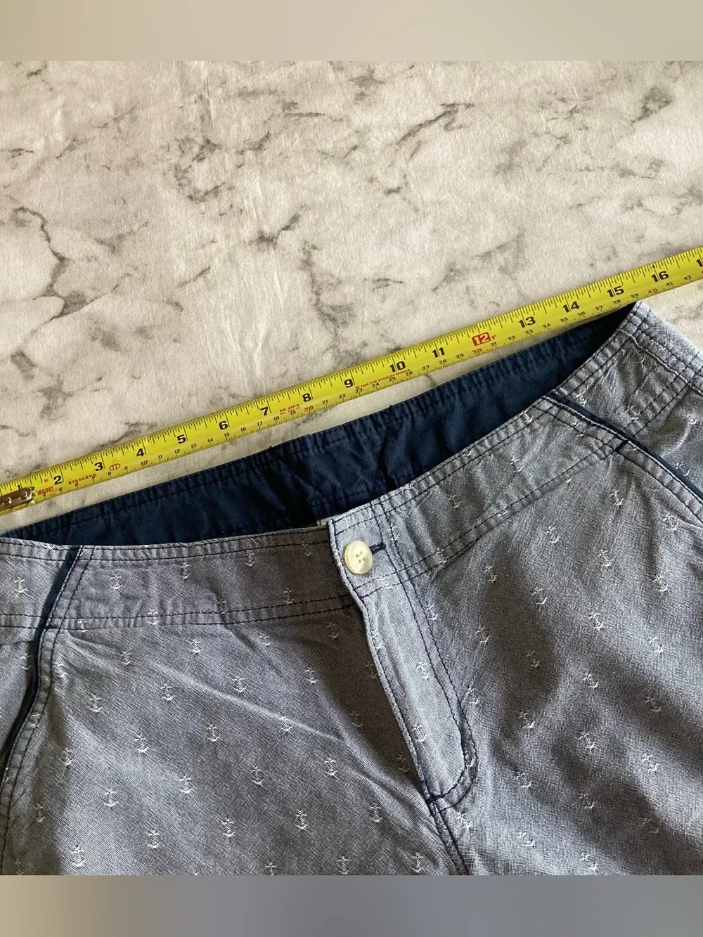 Columbia Sportswear Company lightweight shorts
